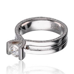 Robin Solitaire Ring