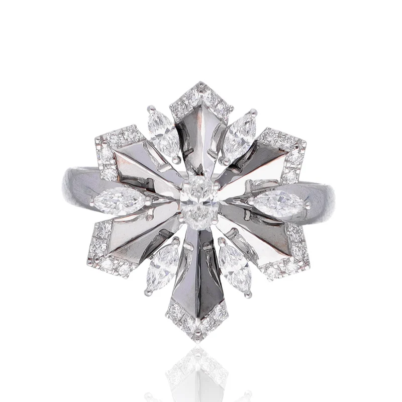 Aiyana cocktail ring from HATO's Eclipse collection
